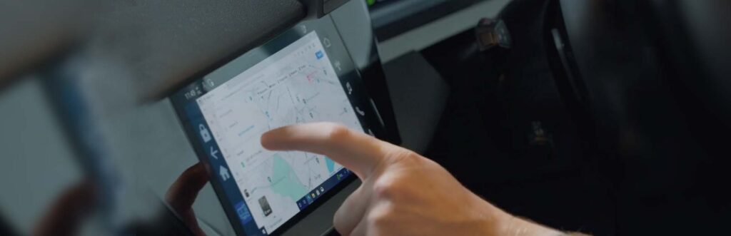 Panasonic TOUGHBOOK ekraani peegeldamine autos. Screen Mirroring
