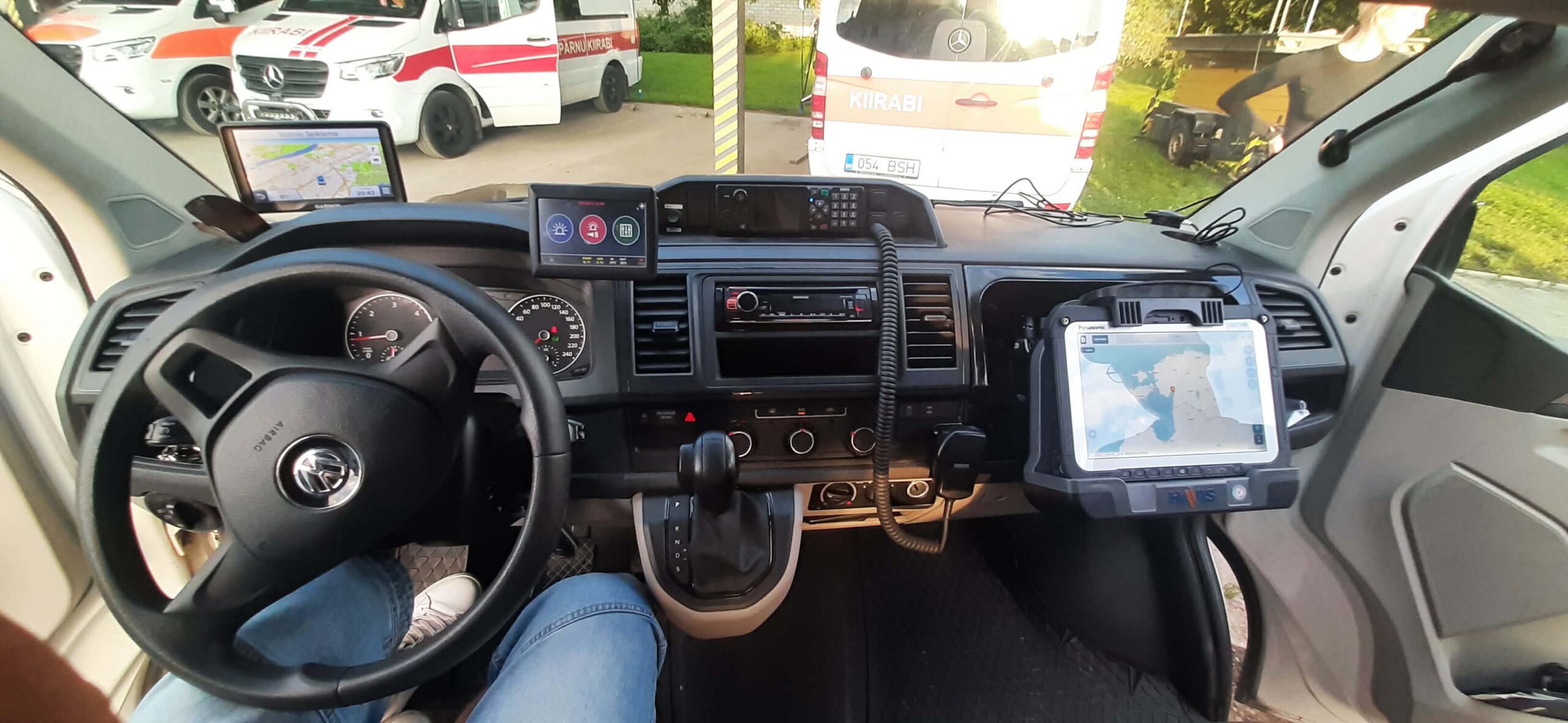 Seitse kiirabiautot, kuid mitte seitse identset paigaldust